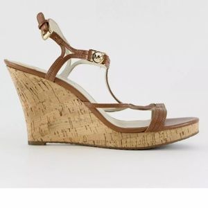 MICHAEL KORS CICELY WEDGE SIZE 9.5, BRAND NEW!!😍